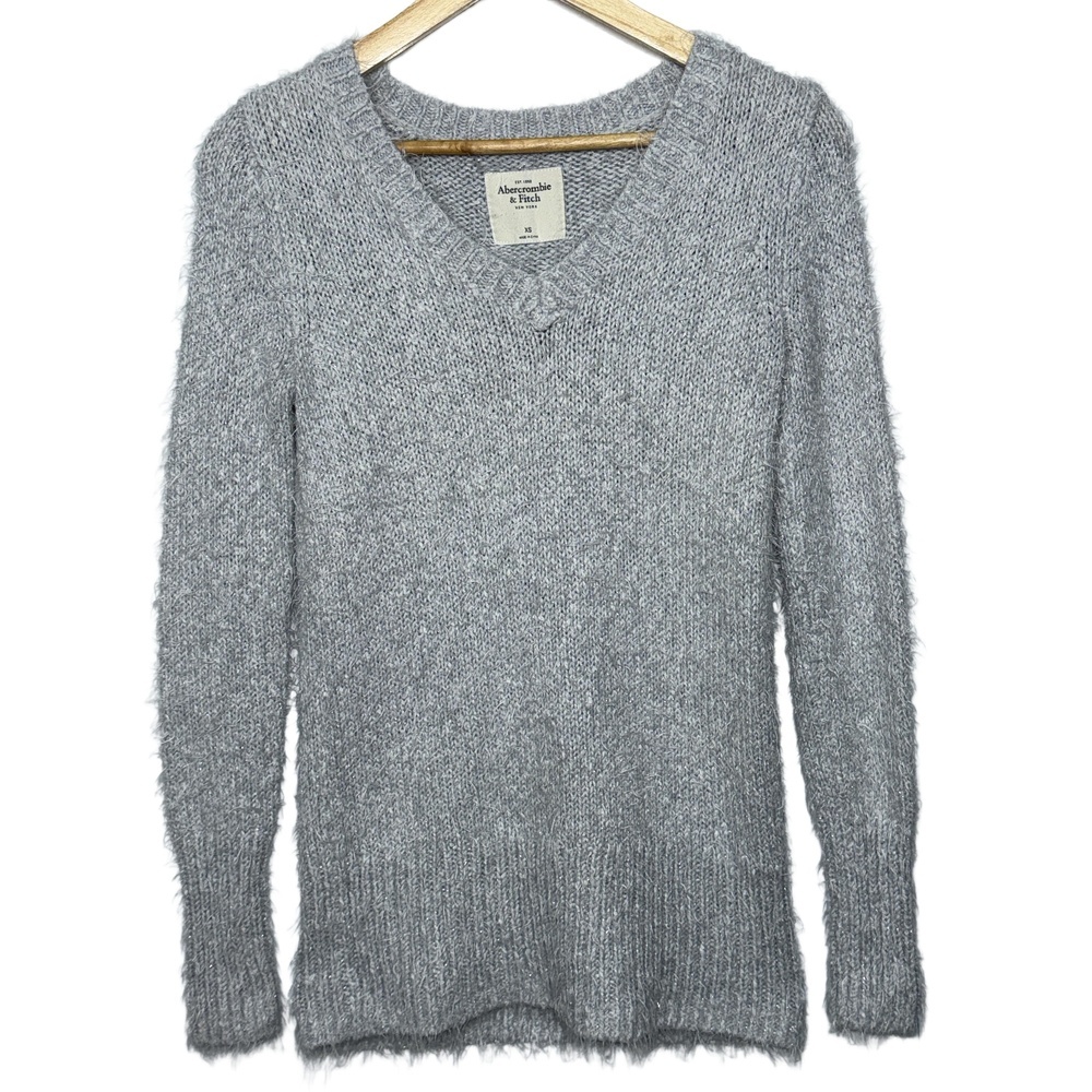 NEW Abercrombie & Fitch Gray Silver Fuzzy Knit Pullover V-Neck Sweater Size XS